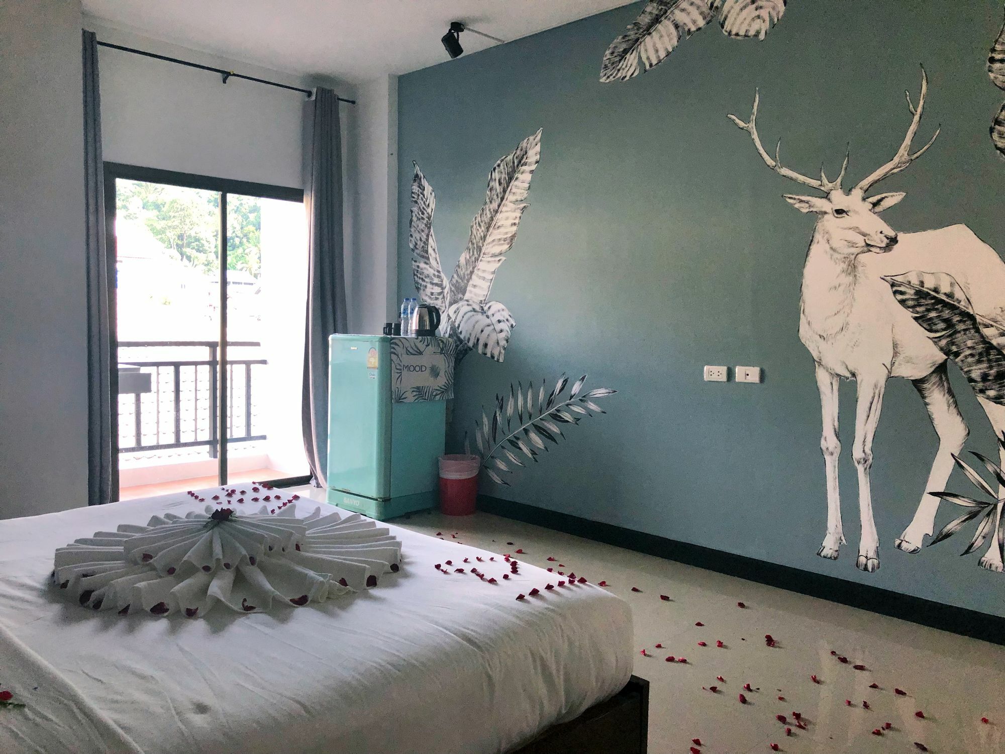 ซานเหมิน อาร์ตเฮาส์ Aparthotel Patong ภายนอก รูปภาพ